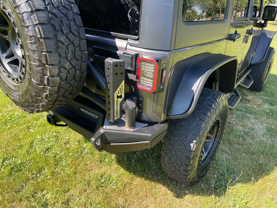 Used 2014 Jeep Wrangler Unlimited Rubicon w/ Connectivity Group AWD/4WD image 16