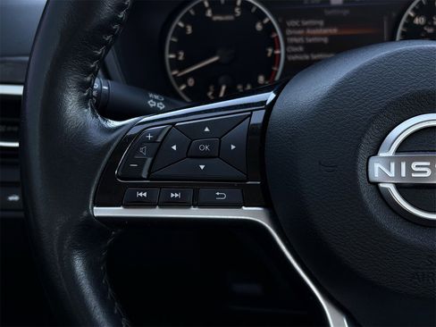 Used 2024 Nissan Altima 2.5 SL image 13