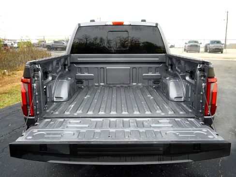 Used 2024 Ford F150 Lariat w/ FX4 Off-Road Package image 38