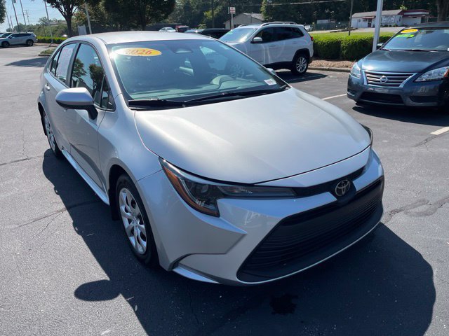 Used 2026 Toyota Corolla LE FWD image 4