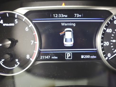 Certified 2023 Nissan Sentra SR w/ SR Premium Package image 11