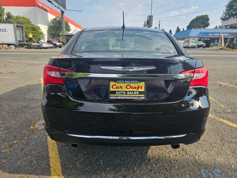 Used 2014 Chrysler 200 Limited w/ Sun/Sound Group image 5