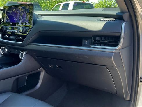 Used 2026 Toyota Grand Highlander XLE image 18