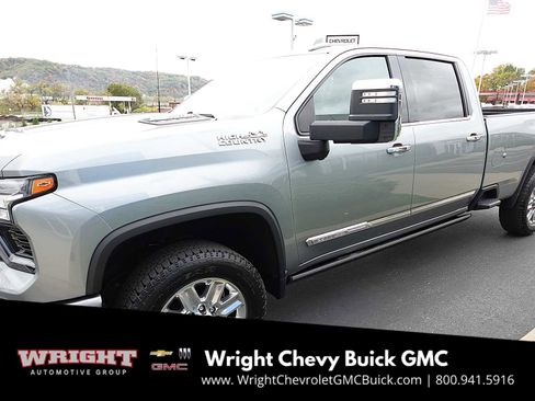 Used 2024 Chevrolet Silverado 2500 High Country image 8