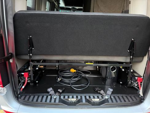 Used 2017 Mercedes-Benz Sprinter 3500 image 24