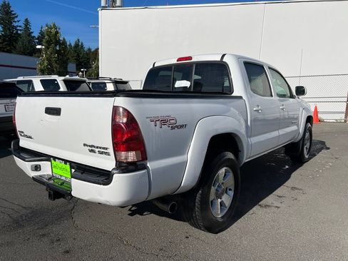 Used 2005 Toyota Tacoma PreRunner RWD image 4