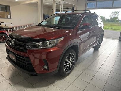 Used 2018 Toyota Highlander SE