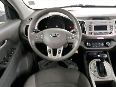 Used 2016 Kia Sportage LX image 8