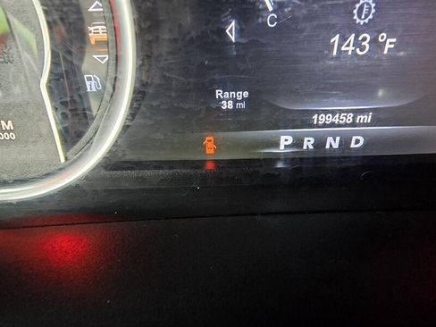 Used 2015 RAM 1500 Laramie w/ Convenience Group AWD/4WD image 27