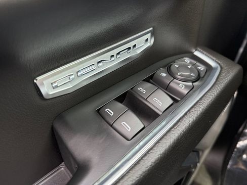 Used 2024 GMC Sierra 1500 Denali AWD/4WD image 26