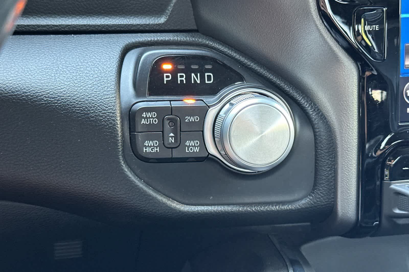 Used 2020 RAM 1500 Laramie w/ Sport Appearance Package AWD/4WD image 23