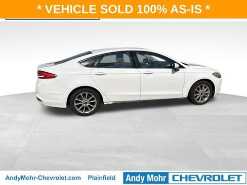 Used 2017 Ford Fusion SE FWD image 7