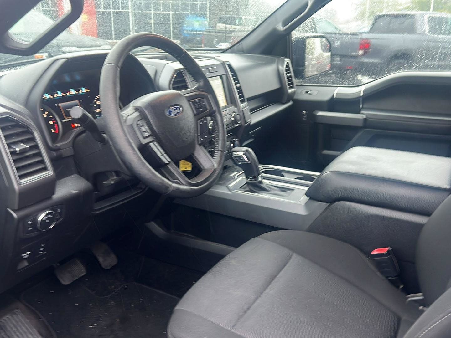 Used 2018 Ford F150 XLT w/ Equipment Group 302A Luxury AWD/4WD image 17