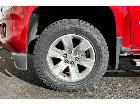 Used 2015 GMC Canyon SLE AWD/4WD image 12