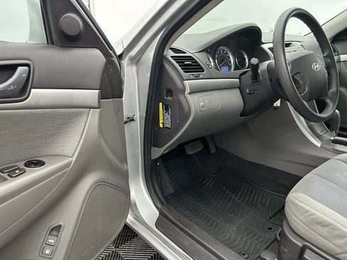 Used 2009 Hyundai Sonata GLS image 19