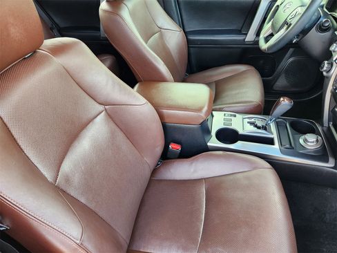 Used 2022 Toyota 4Runner Limited image 25