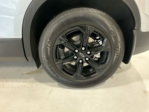 Used 2025 Chevrolet Blazer LT w/ Midnight/Sport Edition image 16