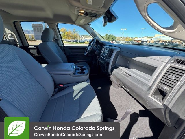 Used 2016 RAM 1500 Express RWD image 32