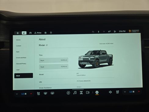 Used 2022 Rivian R1T Launch Edition image 27