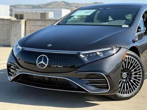 New 2026 Mercedes-Benz EQS 450+ 4MATIC Sedan image 3