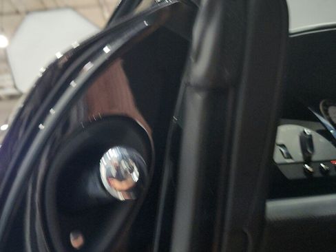 Used 2015 Rolls-Royce Wraith RWD image 38