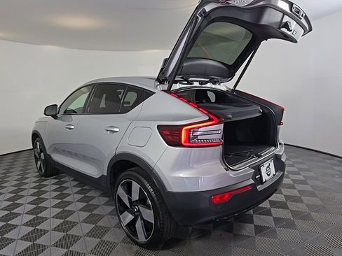 Certified 2023 Volvo C40 P8 Recharge Ultimate image 12