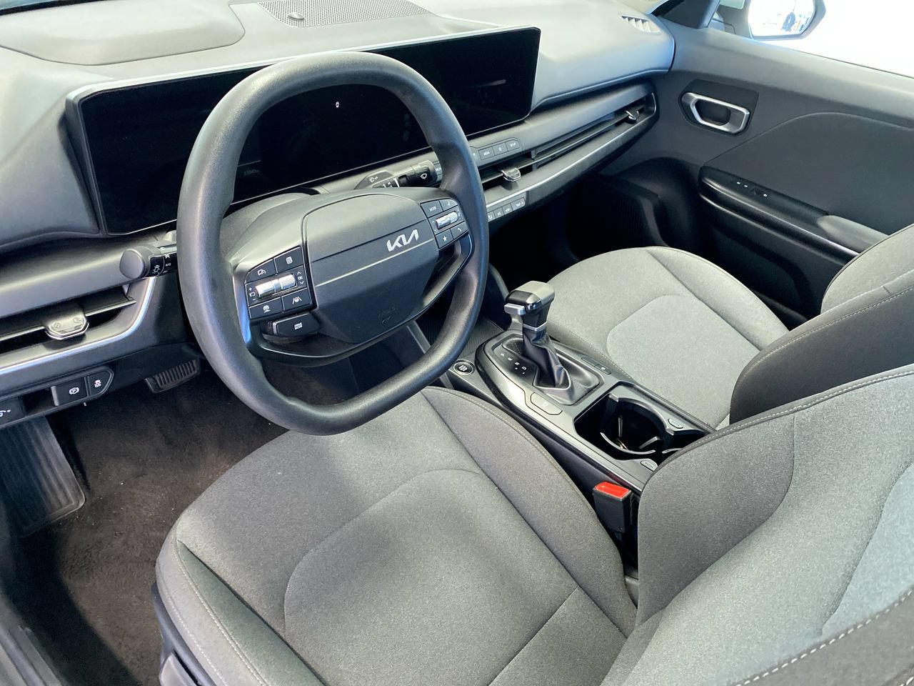 Certified 2025 Kia K4 FWD image 20