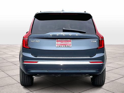 New 2026 Volvo XC90 T8 Plus w/ Protection Package Premier image 6