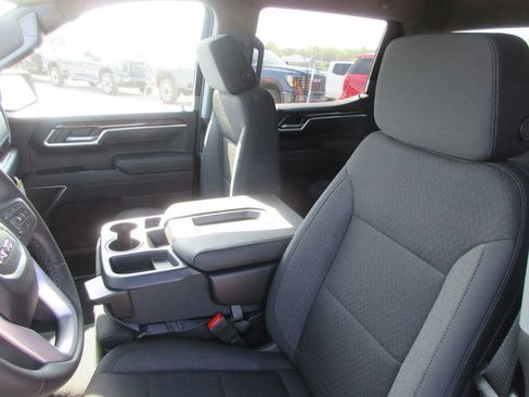 New 2026 GMC Sierra 1500 SLE AWD/4WD image 12