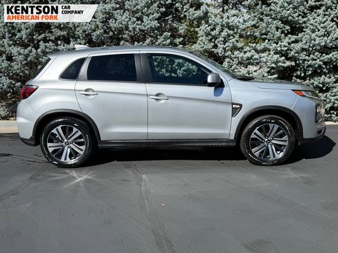 Used 2025 Mitsubishi Outlander Sport ES image 8