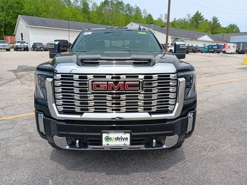 New 2026 GMC Sierra 3500 Denali w/ Denali Reserve Package AWD/4WD image 2