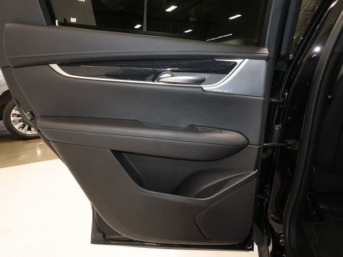 Certified 2025 Cadillac XT5 Premium Luxury image 20