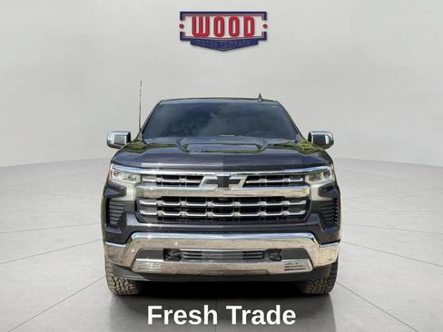 Used 2022 Chevrolet Silverado 1500 LTZ AWD/4WD image 2