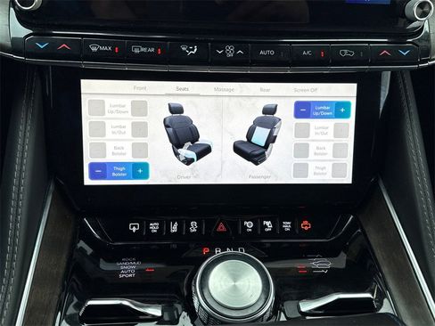 Used 2022 Jeep Grand Wagoneer Series I image 31