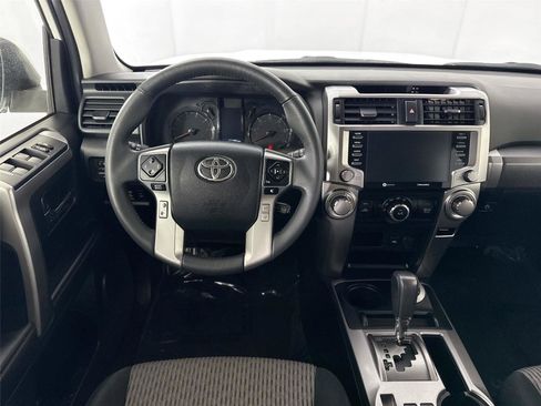 Certified 2024 Toyota 4Runner SR5 AWD/4WD image 29
