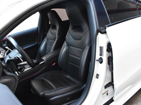 Used 2020 Mercedes-Benz CLA 250 image 20