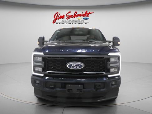 Used 2023 Ford F250 Lariat w/ Lariat Ultimate Package AWD/4WD image 3