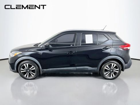 Used 2019 Nissan Kicks SV FWD image 5