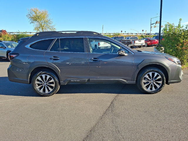 Used 2024 Subaru Outback Limited XT AWD/4WD image 8