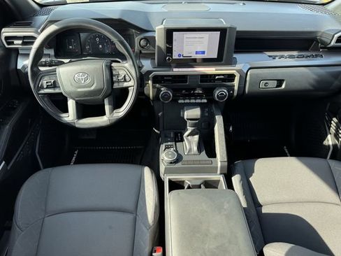 Certified 2025 Toyota Tacoma SR5 AWD/4WD image 12
