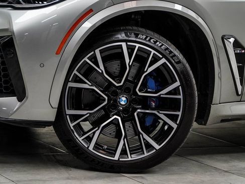 Used 2021 BMW X5 M w/ Executive Package image 3