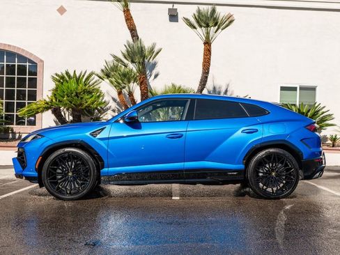 New 2025 Lamborghini Urus SE image 2