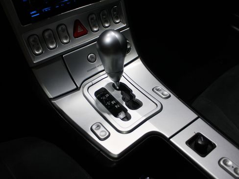 Used 2005 Chrysler Crossfire SRT-6 RWD image 12