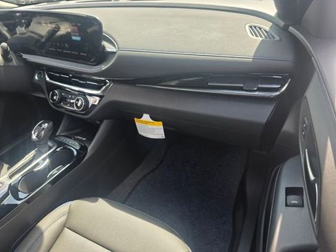 New 2026 Buick Envista Sport Touring FWD image 18