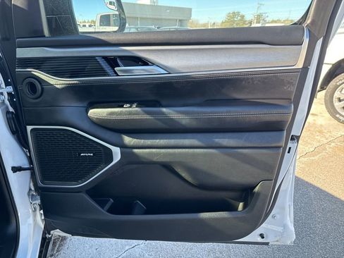 Used 2023 Jeep Wagoneer Series II image 36