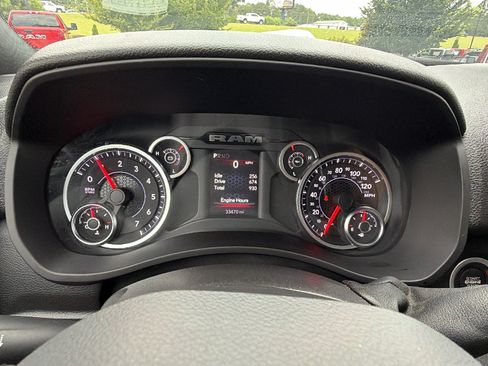 Used 2025 RAM 2500 Big Horn AWD/4WD image 29
