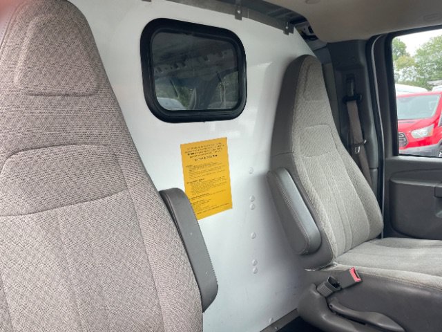 Used 2020 Chevrolet Express 2500 RWD image 16