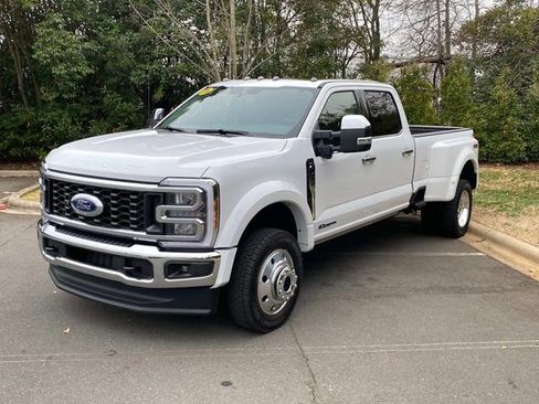 Used 2026 Ford F450 Lariat w/ Chrome Package image 3