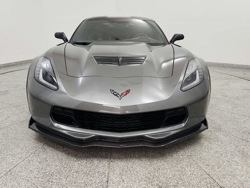 Used 2015 Chevrolet Corvette Z06 w/ 3LZ Preferred Equipment Group RWD image 9