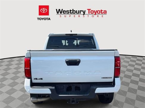 Used 2024 Toyota Tacoma TRD Sport image 7
